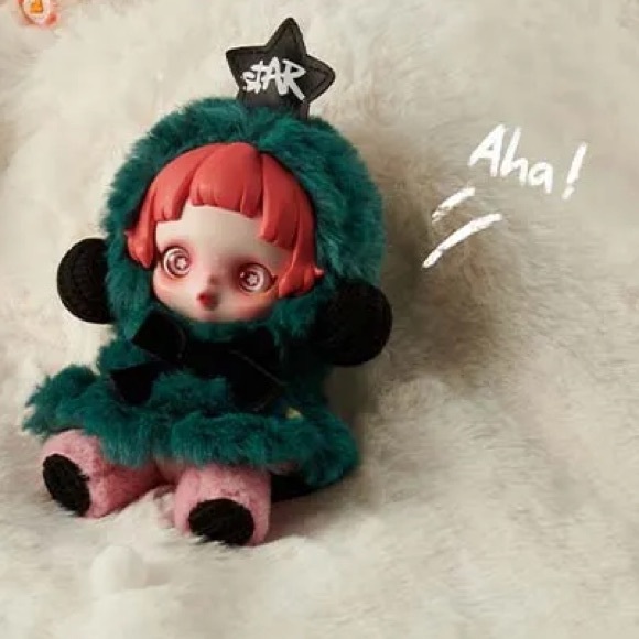 POP MART Other - 🎄SKULLPANDA Winter Symphony Series Plush 🎄 Partita